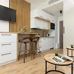 Ξενοδοχείο με διαμερίσματα Wola Business Kasprzaka By Renters