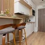 Wola Business Kasprzaka By Renters 4*