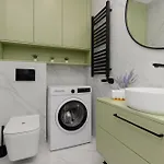 Ξενοδοχείο με διαμερίσματα Wola Business Kasprzaka By Renters 4*