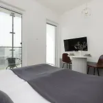 Wola Business Kasprzaka By Renters 4* Βαρσοβία