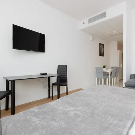 Hotel apartamentowy Wola Business Kasprzaka By Renters 4*