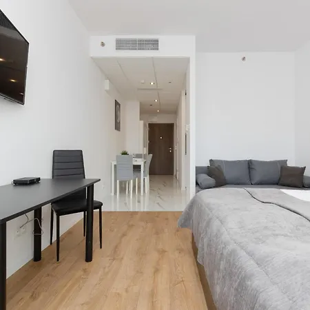 Wola Business Kasprzaka By Renters Warszawa