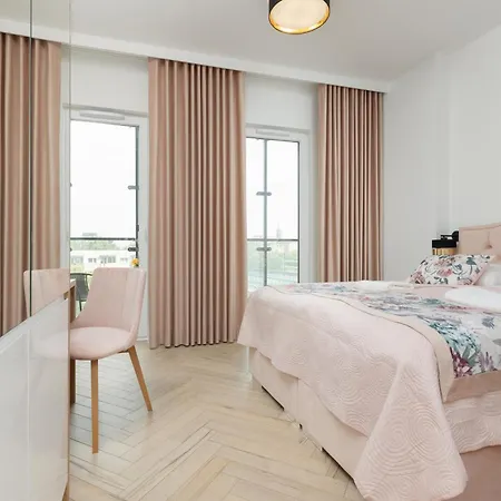 Wola Business Kasprzaka By Renters Warszawa