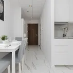 Wola Business Kasprzaka By Renters 4* Βαρσοβία