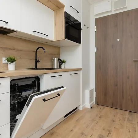 Wola Business Kasprzaka By Renters Aparthotel Varšava