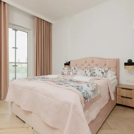 Wola Business Kasprzaka By Renters 公寓式酒店 4*