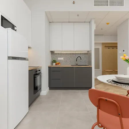 Wola Business Kasprzaka By Renters Апарт-отель Варшава