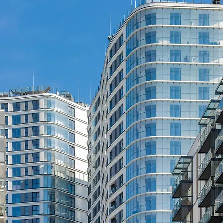 Wola Business Kasprzaka By Renters 4* Varsovia